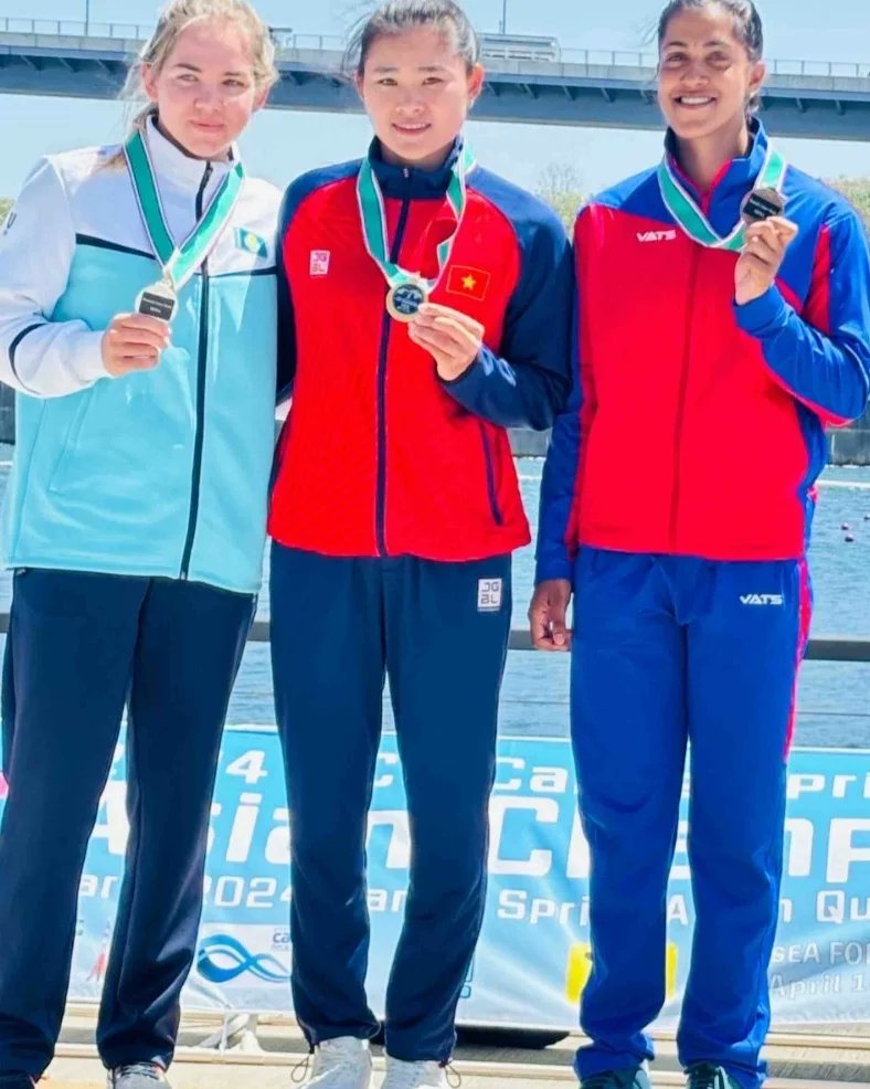 #NariShakti
Hav Megha Pradeep of #IndianArmy participated in the Asian #Canoe🛶 Sprint Championship held in #Tokyo 🇯🇵 & won #BronzeMedal🥉 in the C1 500 m event. The talented canoeist is the first recruited #

Wishing her more laurels🏆 in future.

#IndianArmy
#ArmyForSports