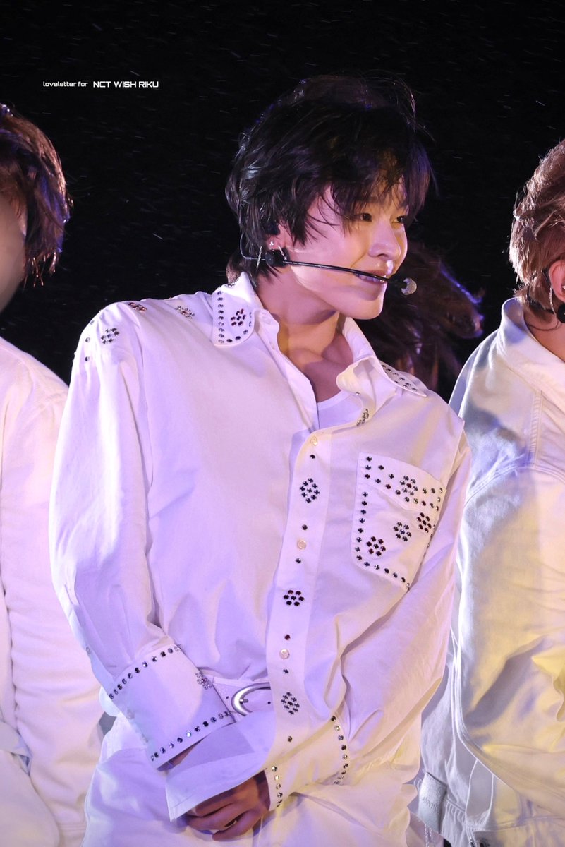 1oveletter_'s tweet photo. 240420 SMTOWN FIREWORKS

천사를 보고 옴

#리쿠 #RIKU #リク #NCTWISH https://t.co/qTyGidL9Td