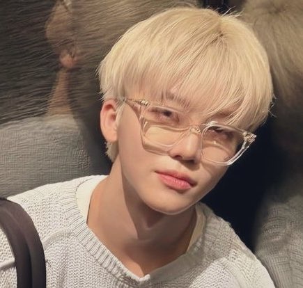 rainyydreams's tweet photo. nomin au; breathing 

“following you, i am dreaming once again 
now because you are here, I'm breathing”

in which jeno comes back home to a surprise. https://t.co/FEWY0lJD7t