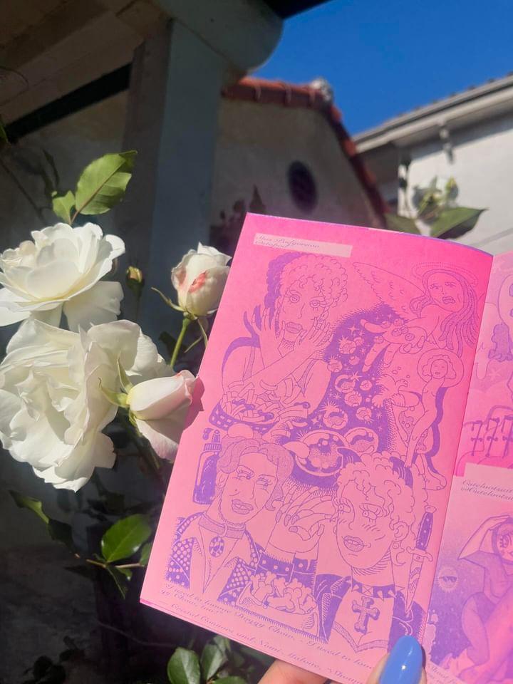 stapod_'s tweet photo. Photos of zine generosly taken by @bruballs_ 🤲🤍🌹
"Go right to the white rose
I'll be waiting for you"
(c) Katerina Petrovna Bush https://t.co/NOGPaDD9Fw