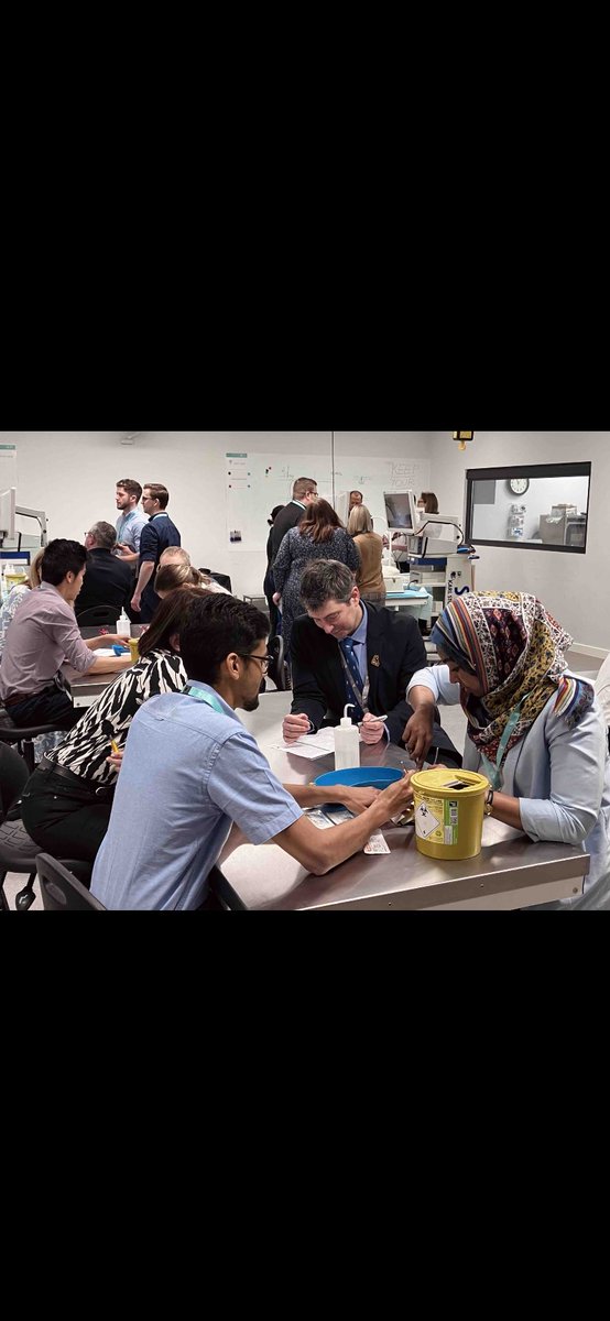 zenevex's tweet photo. A fantastic @RCSnews Surgical Skills Comp final on Saturday, with core trainee pairs competing from across the UK. Congrats to the winners from Oxford. Such a high standard from all finalists, the future of surgery is bright 🤩. Huge thanks also to all our judges and sponsors! https://t.co/p7zZRvhZXK