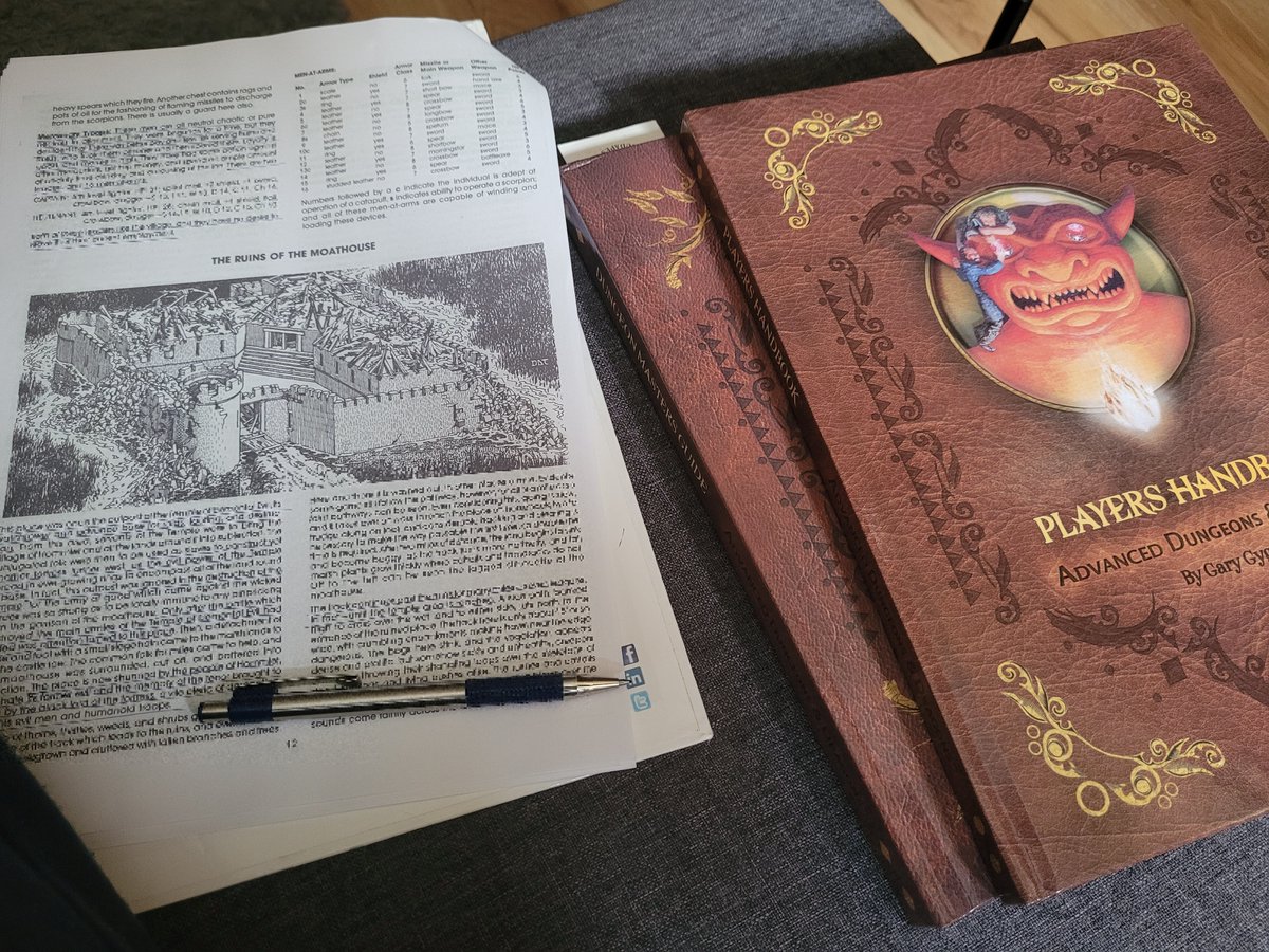 #hobbystreakday72: Preapring for some old-school fun :) ! #dnd50 #adandd #1stedition #worldofgreyhawk #greyhawk #advanceddungeonsanddragons #DnD #roleplayinggames #TTRPGs #wepaintminis #tabletopgaming