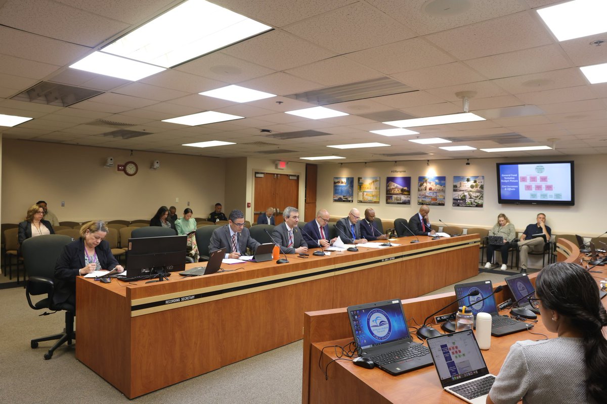 Productive day at @MDCPS's School Board Budget Workshop, prioritizing resources for student, teacher, and staff success. Special recognition to Mr. Raul Perez, our Chief Facilities Officer, for his outstanding leadership and contributions to our district.  We are grateful for