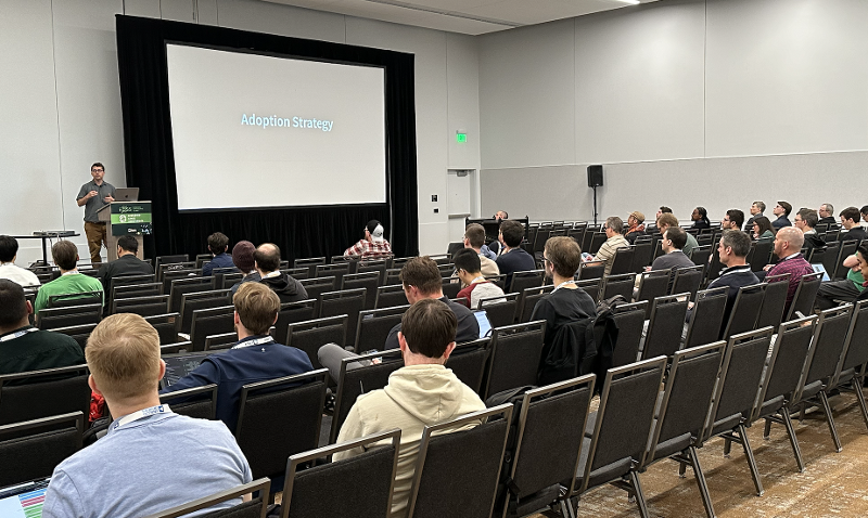 Memfault's tweet photo. Thanks to all who visited our booth last week &amp; joined @sarfata's talk on #embeddedlinux at #EmbeddedOSSummit. 

We had the pleasure of #networking with Google, Toyota, John Deere, and many other companies! Shoutout to @ZephyrIoT &amp; @linuxfoundation for another amazing event! 🚀 https://t.co/n1s6XBpuST