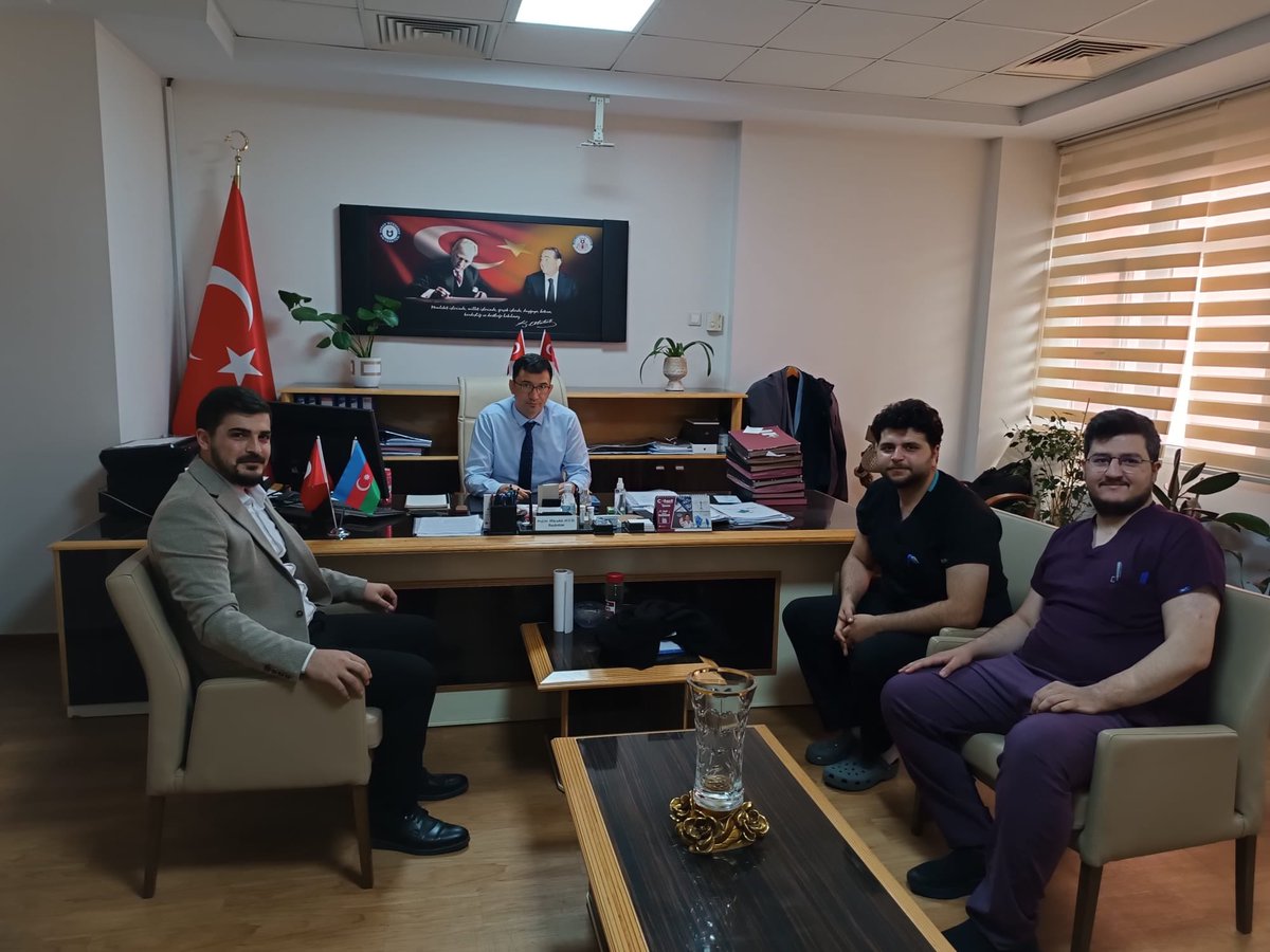 Aydın il başkanımız ve yönetim ekibimiz Aydın Adnan Menderes Üniversite Hastanesi başhekimi Prof.Dr.Mücahit AVCIL’ı ziyaret ettiler.