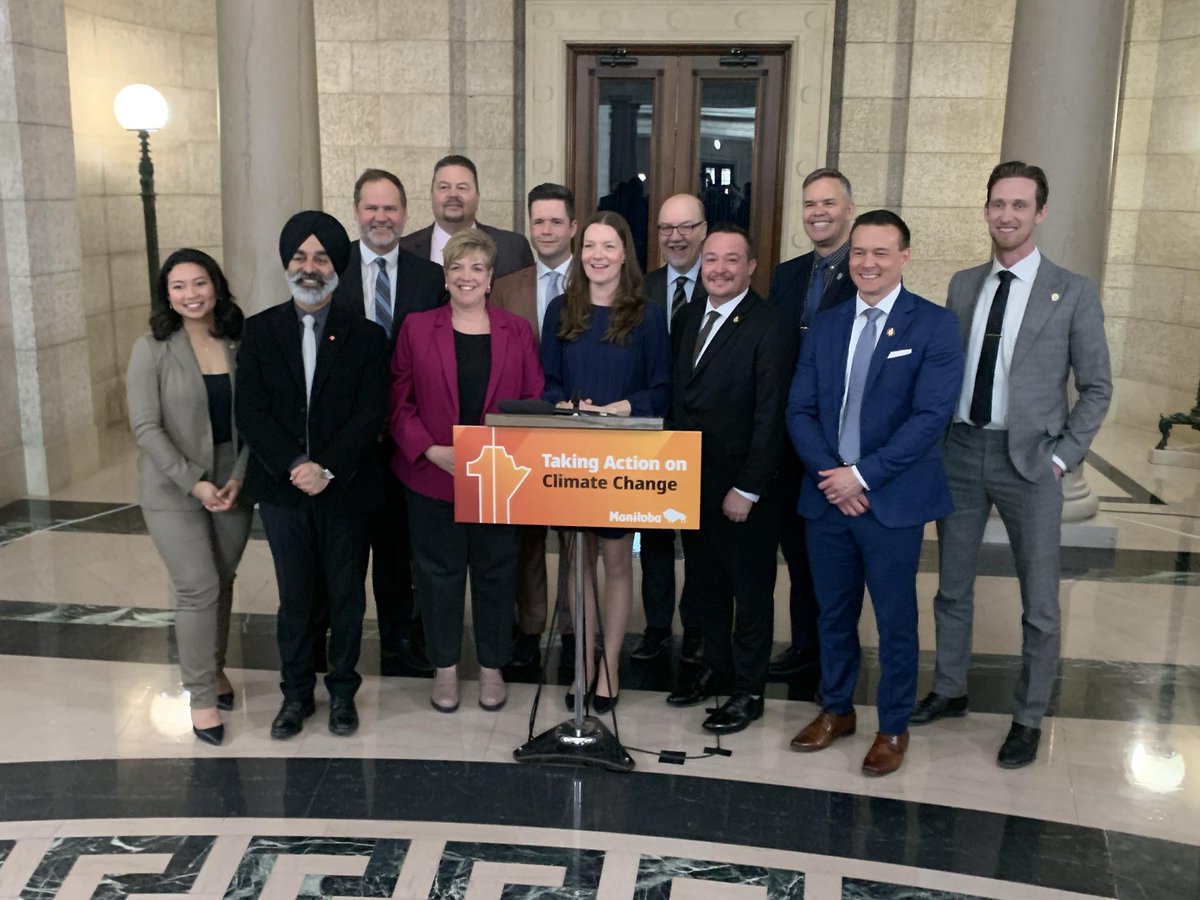 Pleased as well to see a strong turnout by our Seine River urban watershed MLAs like @jmoses6 , Rob Loiselle, @MikeMoyes4Riel , @Cross4Seine , @TBlashko , and many others from the 'climate caucus'. Happy Earth Day!