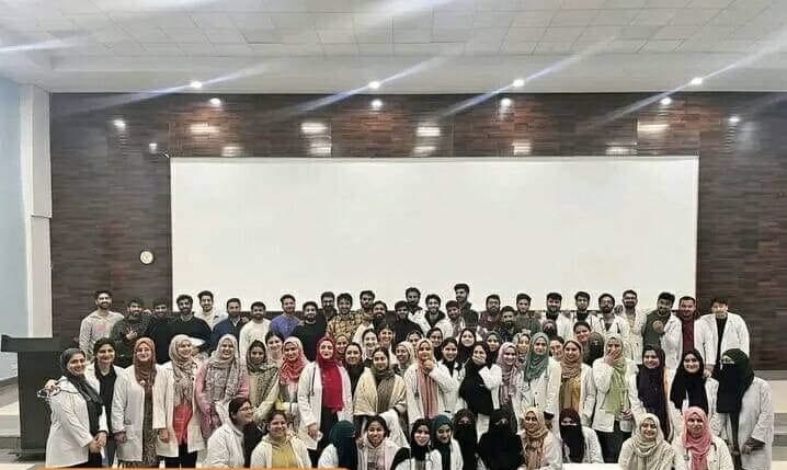 Congratulations to everyone who made this milestone possible! GMC Baramulla in North Kashmir has successfully completed the degree of its first batch of MBBS in 2019. Best wishes to Govt. Medical College Baramulla. @DCBaramulla @OfficeOfLGJandK