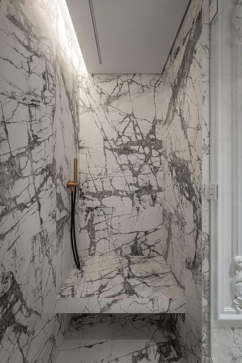 تداخل الرخام مع الطراز الكلاسيكي في تصميم دورات المياه 👍🏻😍.