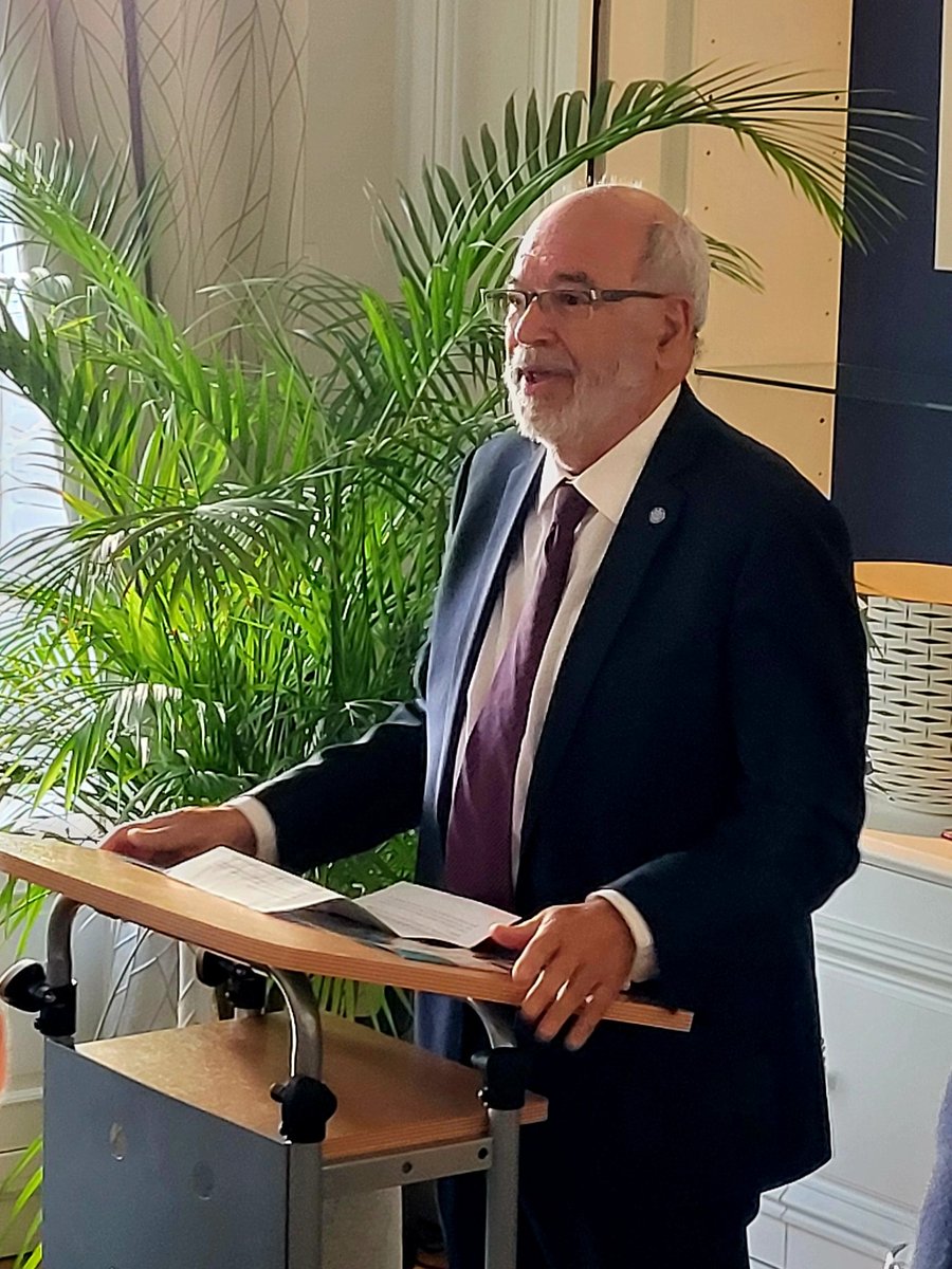 The ISC is proud to launch our updated #AI framework for policymakers ahead of the @OECD ministerial conference at the residence of @CBilkeyNZ #NZ ambassador to #France Essential reading for our digital times. council.science/current/blog/u… @PeterGluckman @hemas22