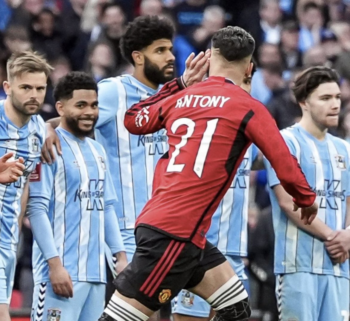 Fraser83Stuart's tweet image. When you know you are better than that! 🤷🏻‍♂️🩵 #PUSB #Classless #AntonyTheFidgetSpinner #TheFootballWorldKnows 🧐😉