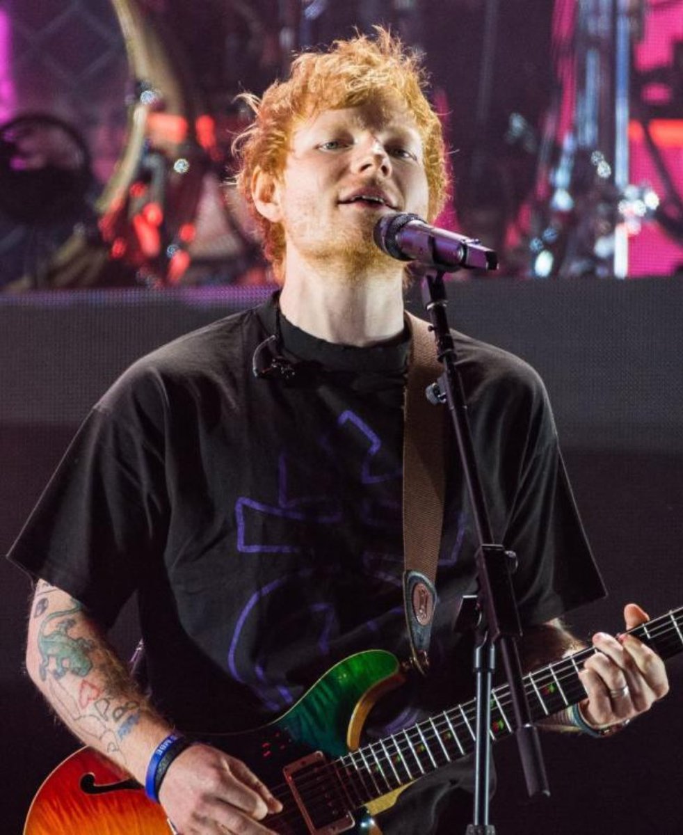 🤔 Just thinking out loud...but you should definitely go see global superstar @edsheeran perform at @hardrockholly. 📆 Friday, May 3 📍 1 Seminole Way Hollywood, FL bit.ly/3w3ZGJw #VisitLauderdale #MathematicsTour