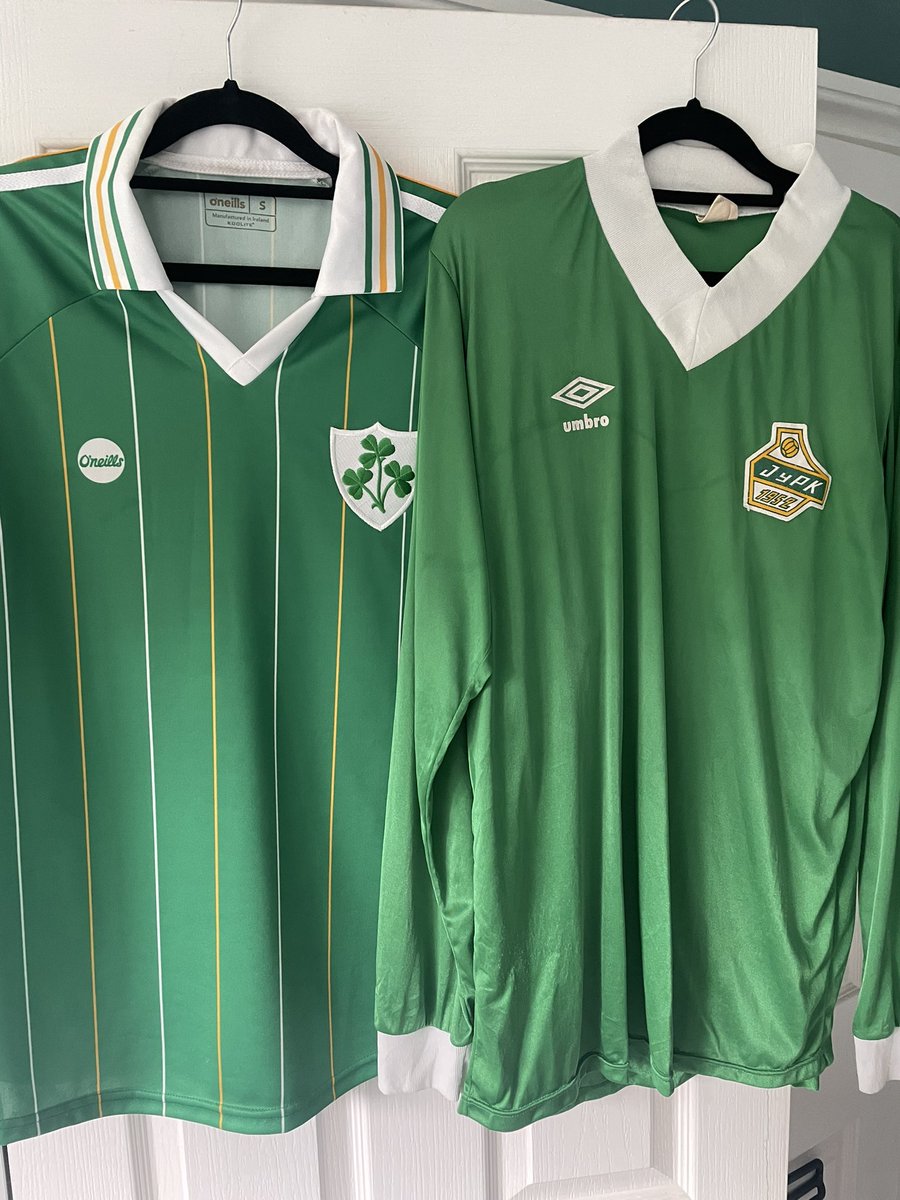 FPL_JB's tweet photo. @knockemdownes Ireland 1978-85 (remake) and Finnish club Jyväskylän Pallokerho (aka JyPK) from 1989 (original). https://t.co/zzxOdrjSok