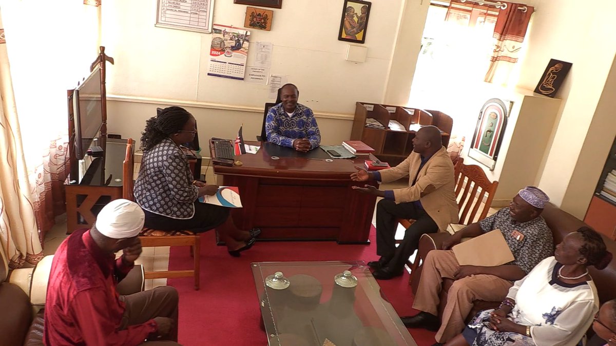 .@irck_info team led by the Deputy Executive Director @kizito_irene paid a courtesy call to the office of Mr. Micheal Meru, County Commissioner @Kakamega_037 County and briefed him on the @USAIDKenya - #USAWA Program. Kakamega County is one of the five counties that the #USAWA…