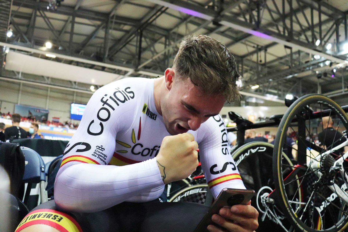 Sigue el calvario de <a href="/alejandroc2c/">Alejandro Martínez</a> Martínez con su hernia lumbar, “dando el 200 por cien por volver lo antes posible, pero no depende de mí”.
Entrevistamos en #TrackPiste al velocista alicantino que nos habla de su proceso de recuperación.
trackpiste.com/2024/04/sigue-…
(📷Fed.Española)