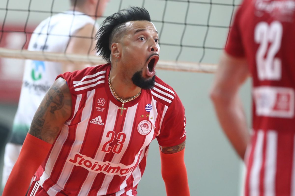 🏆+1  #OlympiacosSFP