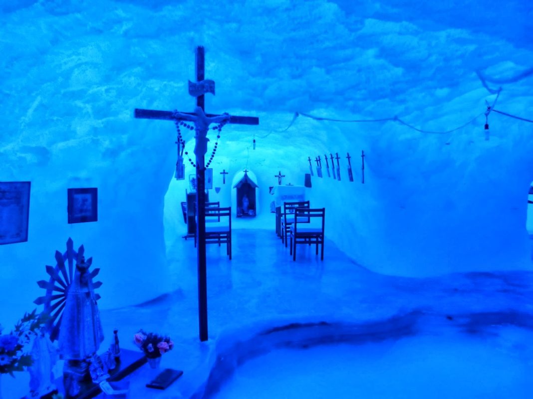 Thread of Catholic Churches in Antarctica 🇦🇶 Chapel of Our Lady of the Snows, Belgrano II Base (Argentina 🇦🇷)