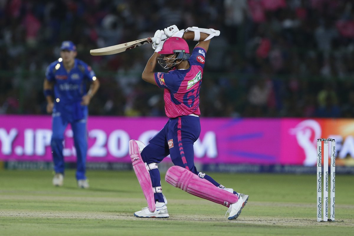 RR ON TOP! Despite losing Buttler, Royals are cruising thanks to Jaiswal's fifty. RR 113/1 in 11.5 overs.