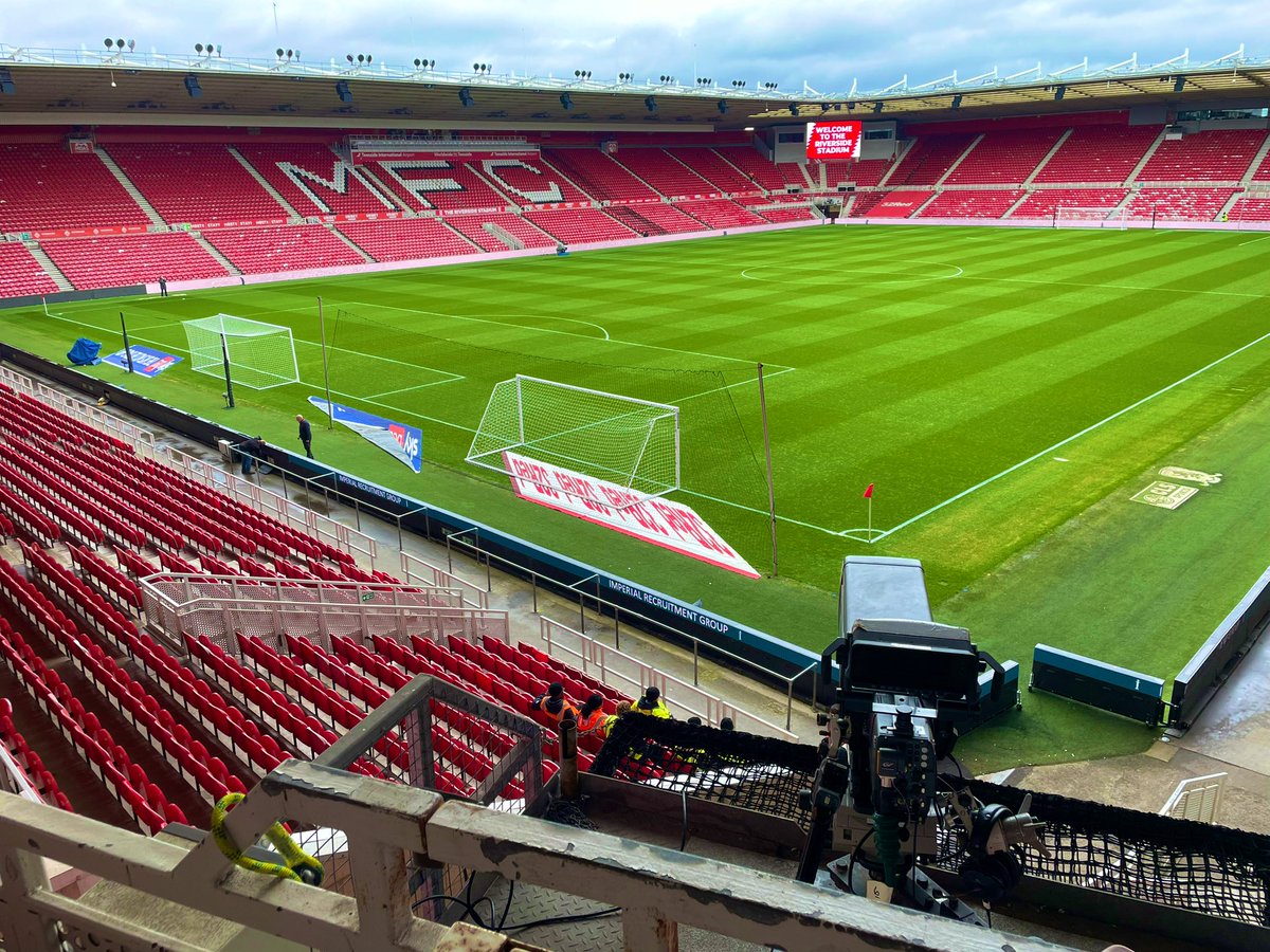 Big night at the Riverside in the Championship as Middlesbrough host Leeds. Defeat for #lufc would give Leicester the chance to win promotion tomorrow night - we’ve got commentary on @talkSPORT2 with @lucyjward_ @HughWoozencroft and me!