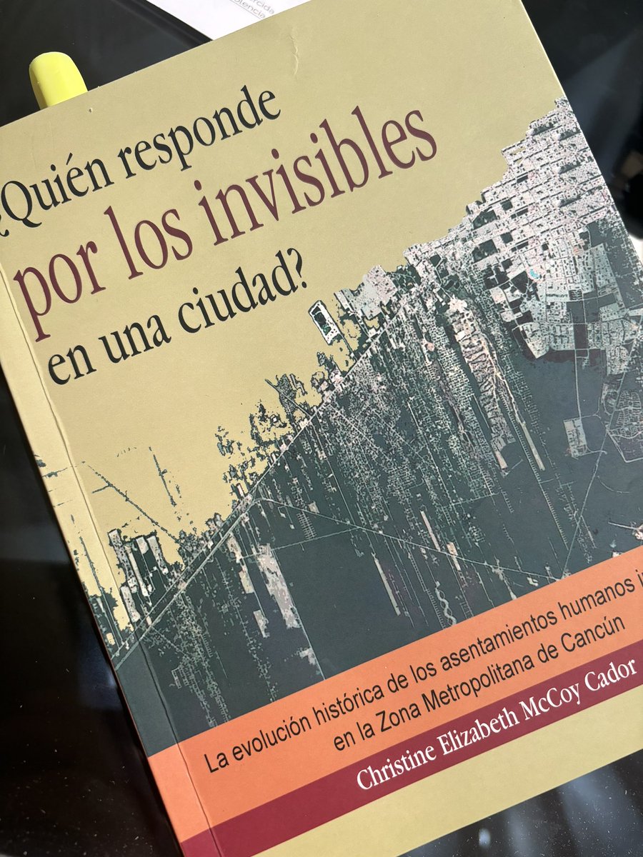 Hoy nos estamos dando esta obra literaria de @UnidelCaribe muy completa con datos históricos de lo s asentamientos y desarrollos irregulares en Cancún. Es una radiografía de la realidad que se vive, de su origen ilegal y de los esfuerzos de regularización que se realizan en la