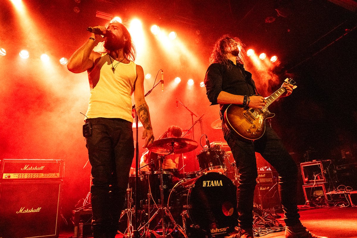 BlkSmokeTrigger's tweet photo. The legendary Robert Knight was in Sydney and caught some great shots during our set with @OfficialFilter. Great to see you again, sir!
📸 | Robert Knight
#filterband #australiatour #rockshow #livemusic #rockband #nzrockband #robertknight https://t.co/jGCnsAc0kG