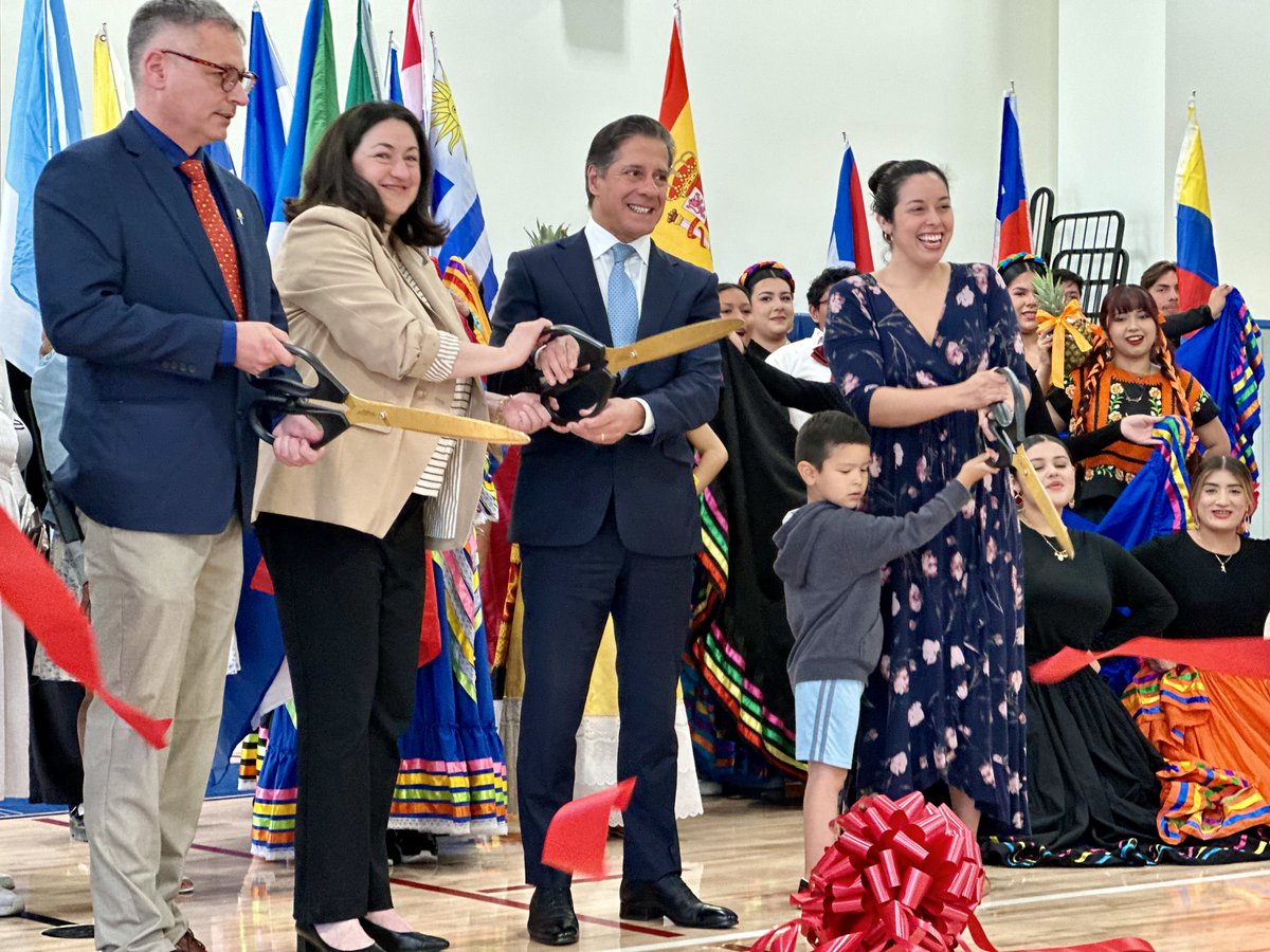 A leap forward in learning spaces at John H. Francis Polytechnic Senior High School with a new administration-classroom building, cafeteria, library, and gymnasium. Special thanks to Poly's outstanding dance, band and cheer teams for adding to the celebration. #IBelieveInLAUSD