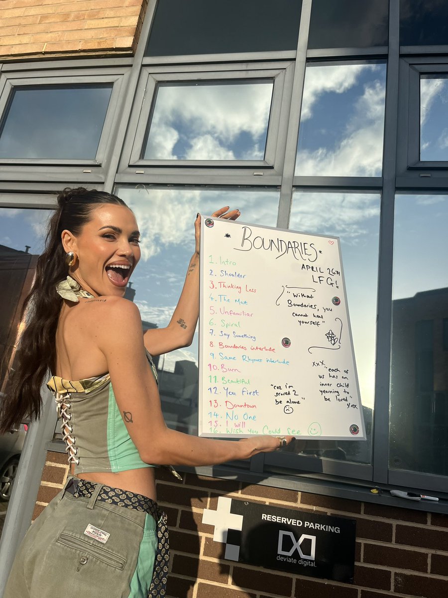 Sinéad Harnett tweet media