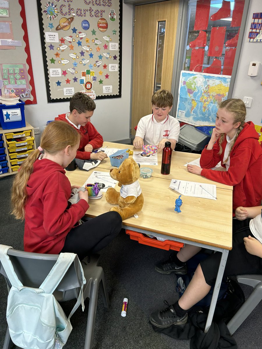 Thank you to Elaine and Deborah from @alzheimerssoc for a really interesting workshop on being Dementia Friends. Both P6 and P7 learned a lot about dementia and how we can support people in our community