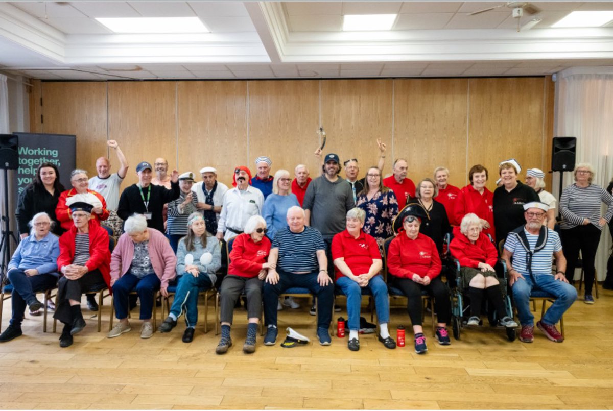 On Tuesday, we were delighted to welcome Jim, one of our long-term supporters all the way from the USA! Jim has supported the choir in so many ways, despite being across the pond, and we are incredibly grateful for his unwavering support. Our Dementia Choir sends their love ♥️🎶