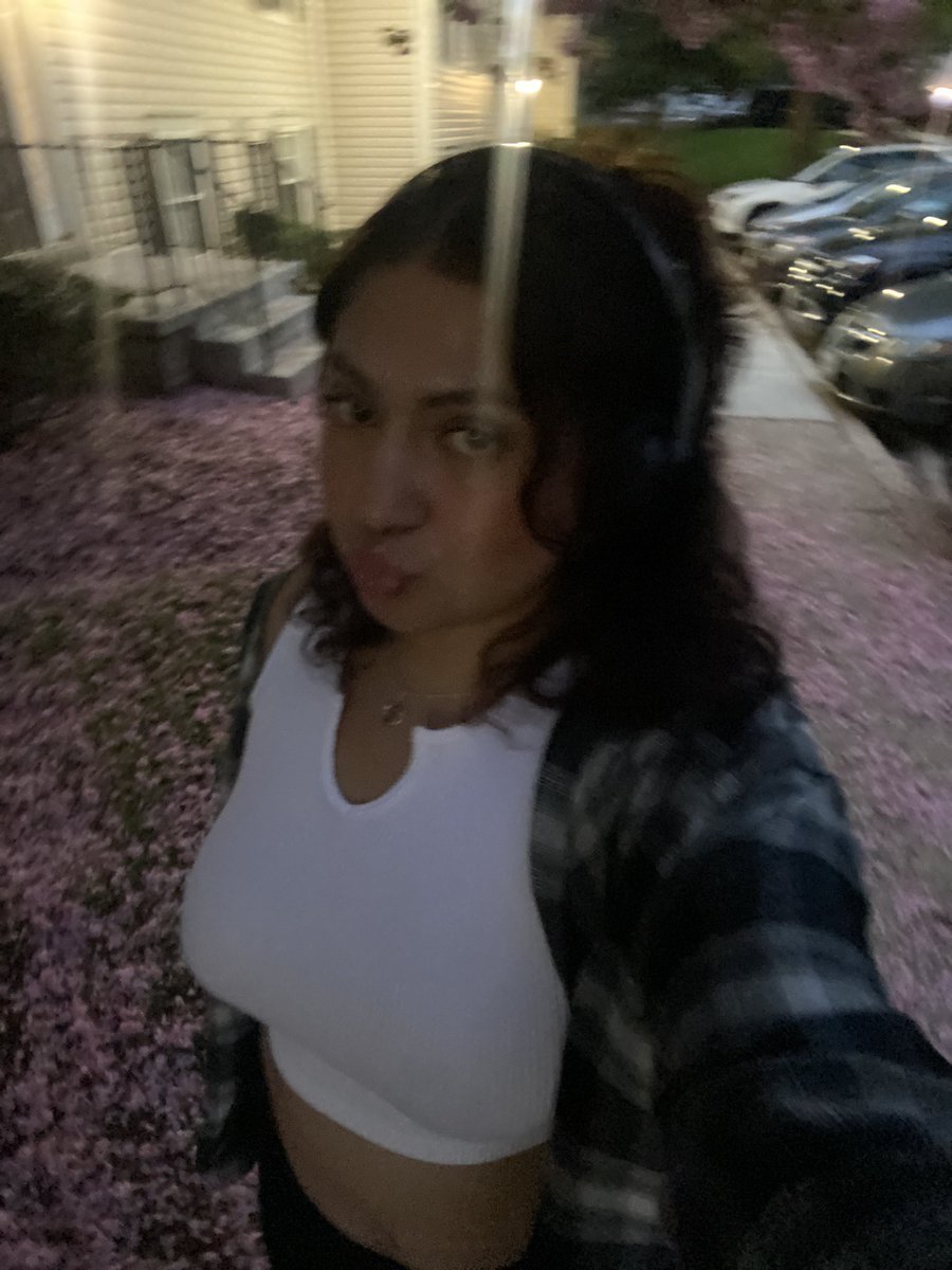 evelynbsv's tweet photo. simply because https://t.co/T79TOXvBp0
