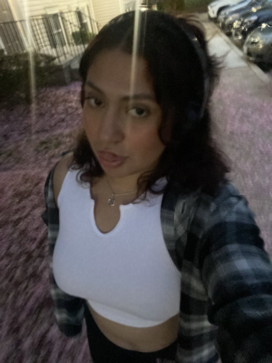 evelynbsv's tweet photo. simply because https://t.co/T79TOXvBp0