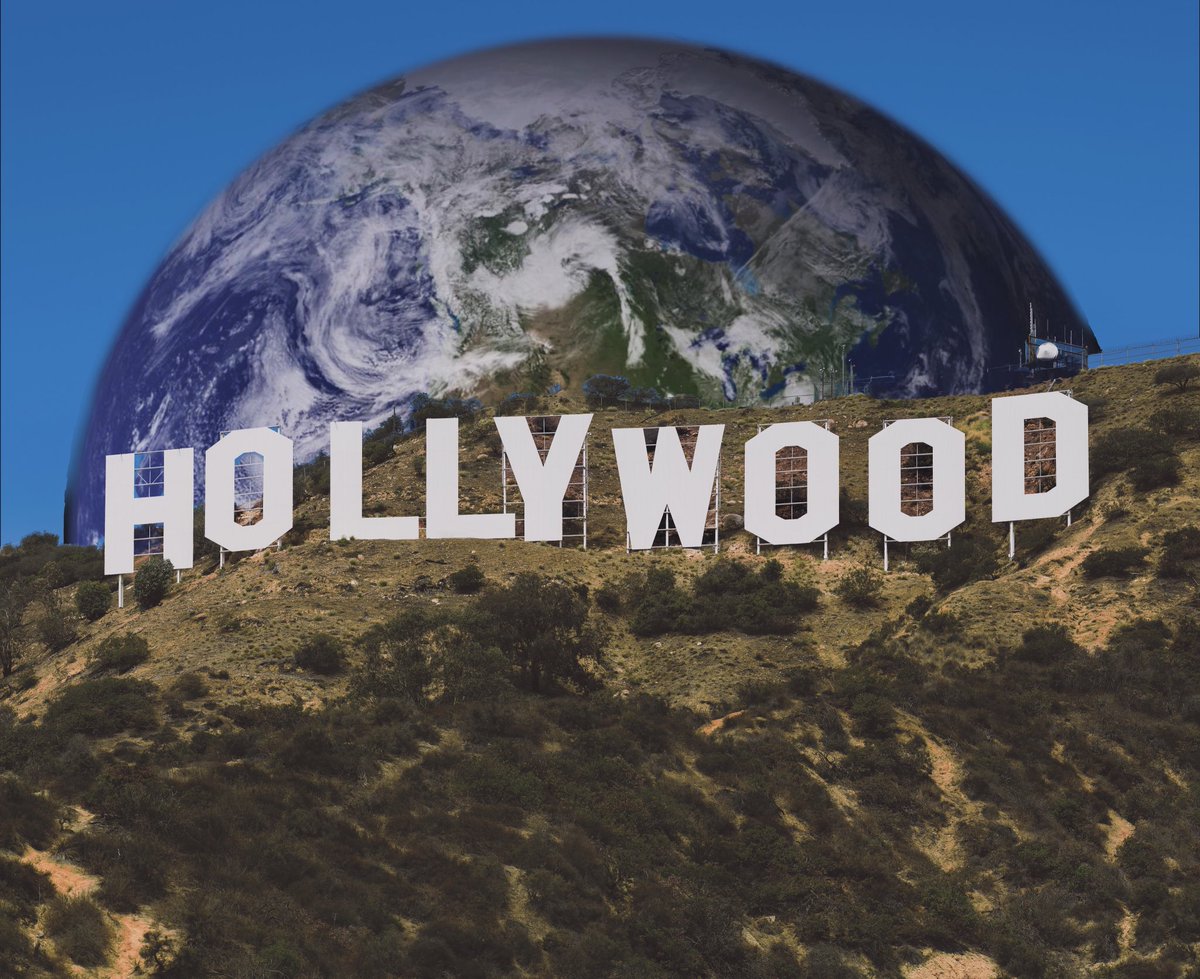 The Hollywood Sign tweet media