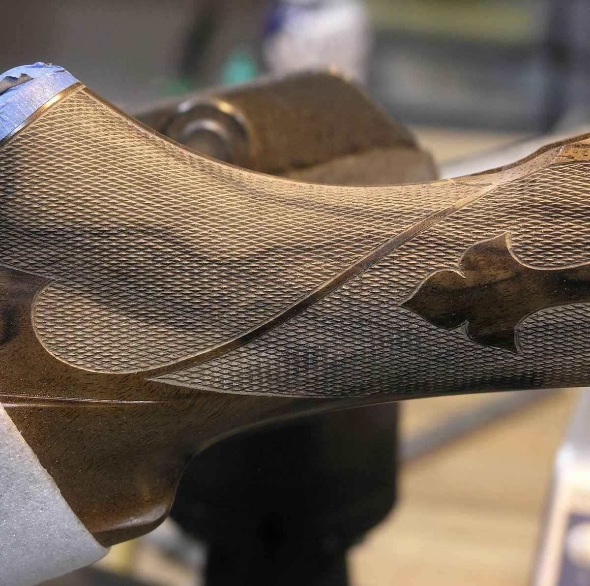 UllmanPrecision's tweet photo. It’s Monday!! Make something worth looking at!🤩🤩

This week’s share is from the bench of Steve Hellmann! These beautiful ribbons and Fleur-de-lis were down with the Titan power checkering tool! ⚜️⚜️ https://t.co/0QjZP0It8R