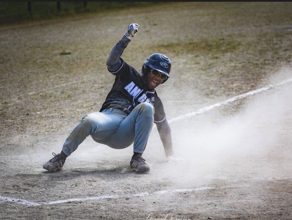 AngersRoyals's tweet photo. Voici quelques photos du week-end merci à @aarnauuud pour les superbes photos #sportangers #GOROYALS 📷💪⚫️⚪️⚜️⚾️ https://t.co/7gLufgyaVx