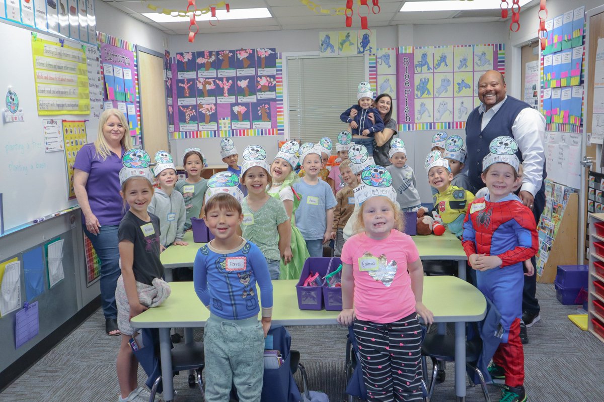 Happy #EarthDay🌎! Last Friday, superintendent Jason Sample joined Mrs. Tucker and Joi Tikoi to help Mrs. Tucker's kindergarten class at @coaelementary to participate in a celebration of planet Earth. #GCC_Charters #GCCLevelUp #ElevateOurImpact