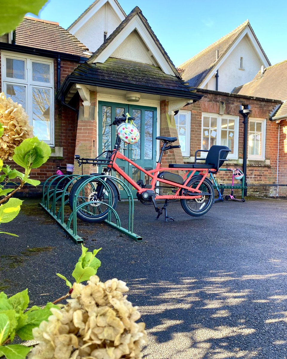 Doing our #earthday2024 thing 🌍🌲🕊️ And we’ll be doing it again tomorrow… #emobility #electricbike #ebike #ecargo #electricbike #electriccargobikes #greentravel #ebikeowners #ebikesofinstagram