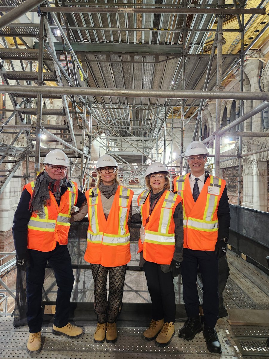 J’ai récemment visité le chantier de l’édifice du Centre du Parlement. Des travaux essentiels à ce lieu fondamental de notre démocratie assureront sa modernisation, au bénéfice de toute la population canadienne. #SenCA #polcan