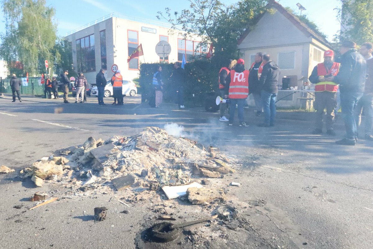 Val-d’Oise - Yvelines : grève illimitée sur le réseau de bus Keolis, les lignes quasiment à l’arrêt ➡️ l.leparisien.fr/T6KP