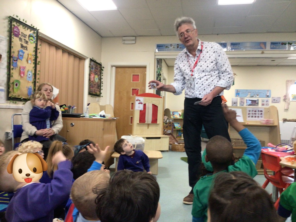HMSWizardFS1's tweet photo. We had a surprise visit from Hazel, the vet, and her colleague Jon from the Blue Cross on Friday. They told us all about the work they do and what animals they help! @DeltaStrand @PieCorbett @Talk4Writing @HMSWizardFS1 #TheBlueCross #Community https://t.co/k6KwqdJbZs