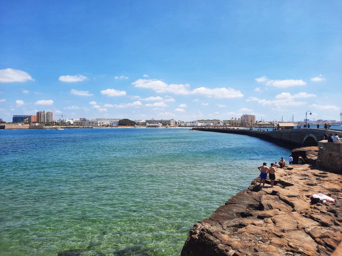 Parece que ha llegado el verano 🔆

#FotoIrma Cádiz