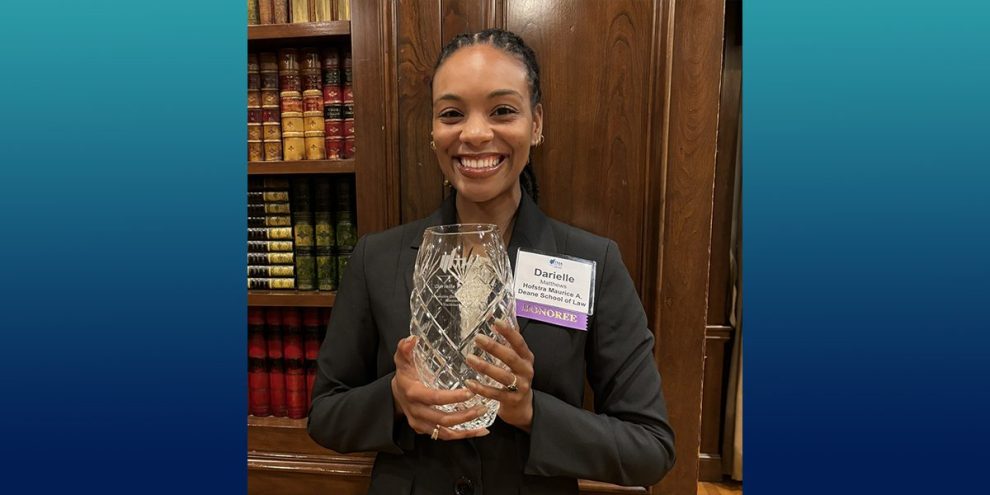 Second-year Hofstra Law student Darielle Matthews was recently honored with the Hon. Dorothy T. Eisenberg Women in Law “Trailblazer” Award. Read more on the Hofstra LawNews website: go.shr.lc/3w1YzdA #lawtwitter #lawschool