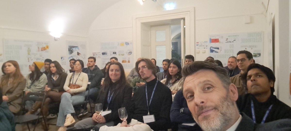 Cedric Peltier (@peltiercedric) on Twitter photo Quel plaisir d’accueillir des étudiants et professeur de l’<a href="/EDHEC_BSchool/">EDHEC_BSchool</a>, des entrepreneurs ainsi que la French Tech Krakow au Consulat général.
Une belle occasion d’échanger sur la coopération 🇫🇷-🇵🇱 dans les domaines de l’#entrepreneuriat, du #commerce et de l’#industrie. Quel plaisir d’accueillir des étudiants et professeur de l’<a href="/EDHEC_BSchool/">EDHEC_BSchool</a>, des entrepreneurs ainsi que la French Tech Krakow au Consulat général.
Une belle occasion d’échanger sur la coopération 🇫🇷-🇵🇱 dans les domaines de l’#entrepreneuriat, du #commerce et de l’#industrie.