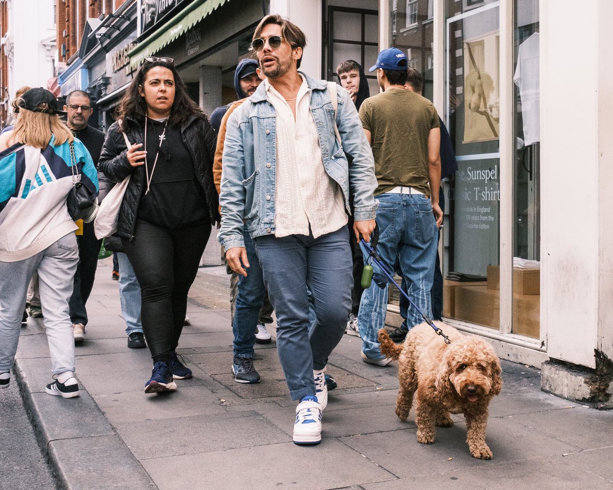 #otherpeoplesdogs #streetphotography #london #citydogs #dog