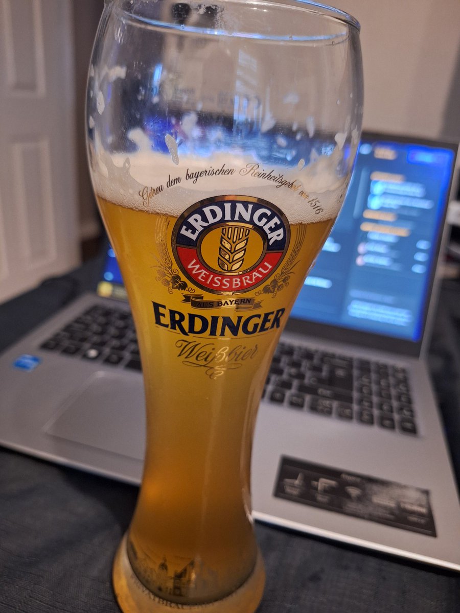 A week ago tomorrow I was sat in hospital shitting my pants thinking I was a goner with a suspected Abdominal Aortic Aneurysm 😭

Fast forward nearly a week and Im supping Erdinger on s school night playing FM24 😁

What a time to be alive 🙃💙