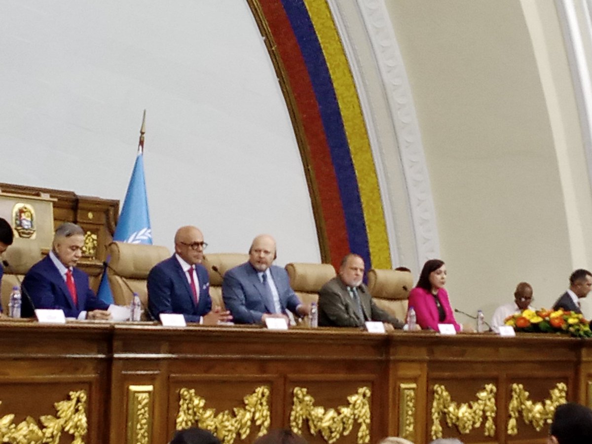 Defensoria_Vzla's tweet photo. #AHORA Defensor del Pueblo @aruizddp participa en un encuentro en la @Asamblea_Ven para la presentación del Plan de Trabajo y  asistencia técnica  que ofrecerá Karim Khan, Fiscal y jefe de la Corte Penal Internacional. https://t.co/yO1Ws8r52v