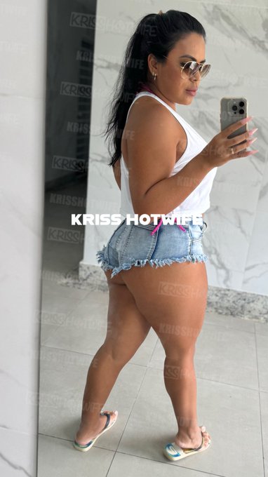 Shortinho que &eacute; minha cara, bem safadinho! https://t.co/2xQ46IVgVX