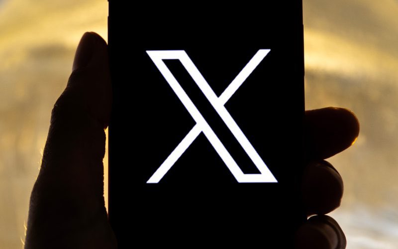 X is reportedly working on a payment platform, similar to services like PayPal and Cashapp.