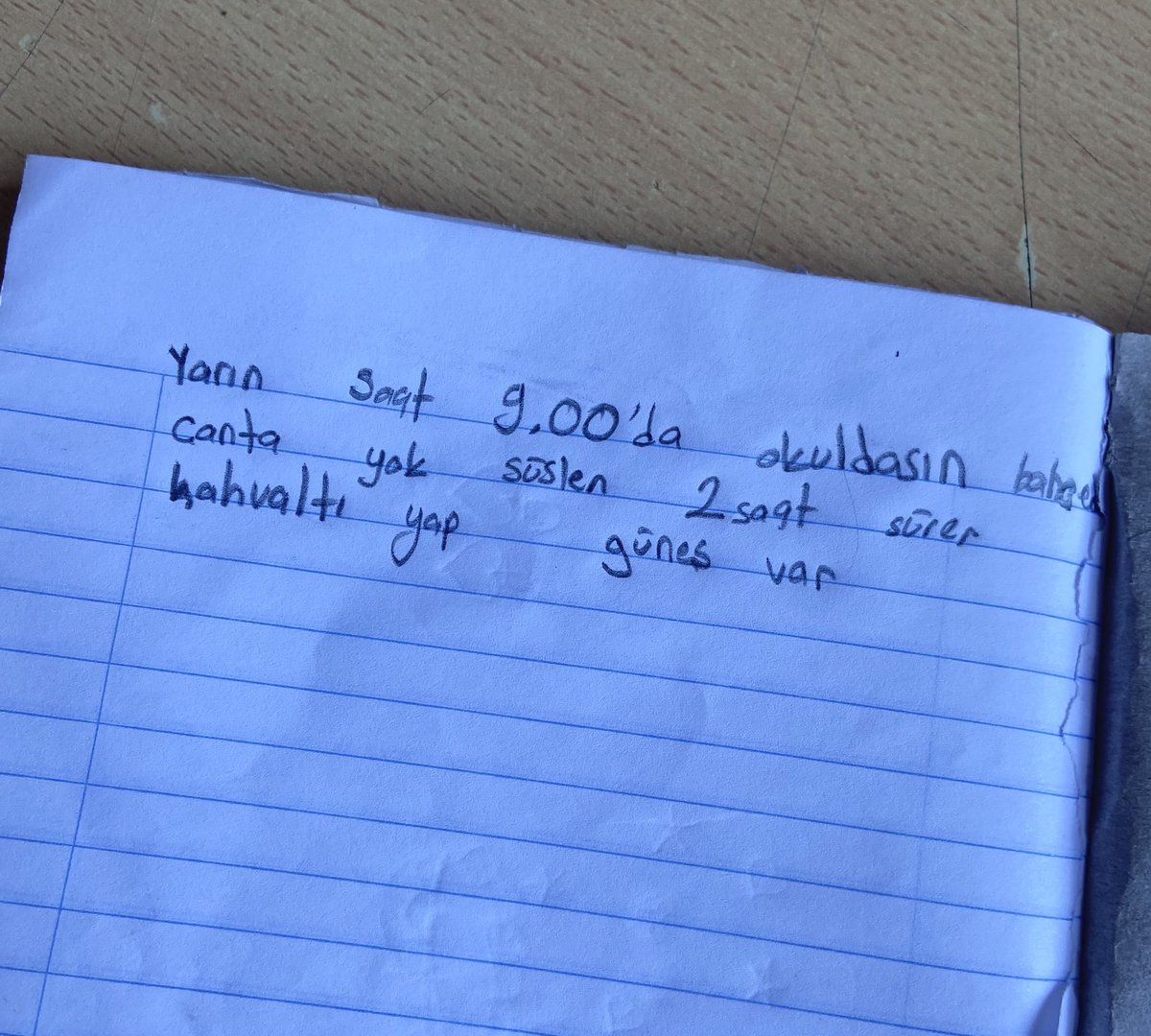 5. sınıf öğrencim 23 Nisan için söylediklerimi unutmamak için kendince not almış. Kız çocuğu olmak her yaşta harika bir şey ♥️