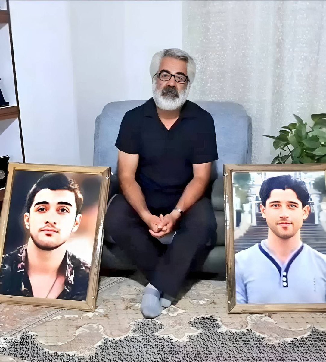 iranhrs99's tweet image. فردا دادگاه #ماشاالله_كرمی به جرم پخش نذری برای فرزندان میباشد 
#محمدمهدی_کرمی
#سیدمحمد_حسینی