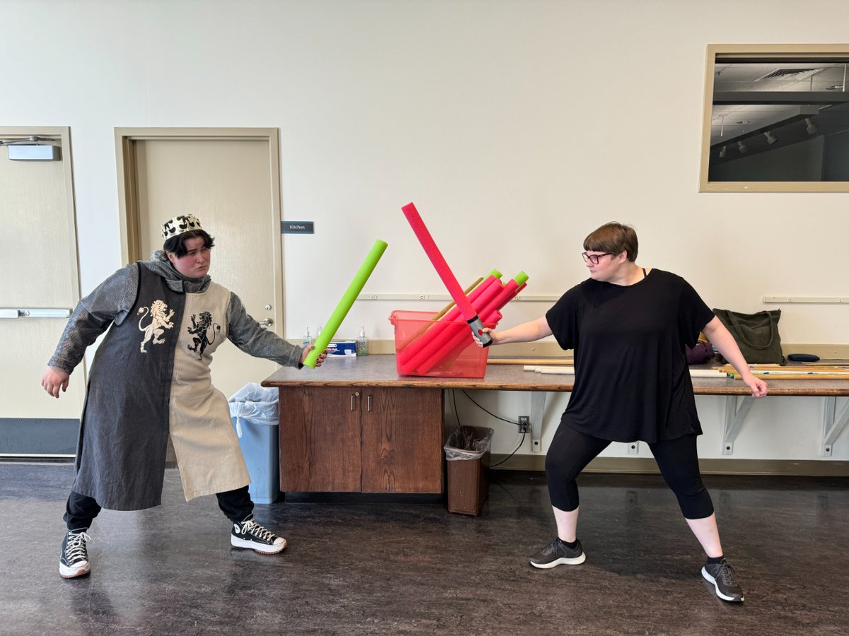 Thank you Jadi and @corvallislib for hosting this stage combat workshop with special guest Lancelot! Get your tickets to Spamalot now: i.mtr.cool/hmktcysfuc
#majesticcorvallis #majesticspamalot #performingarts #musicaltheatre