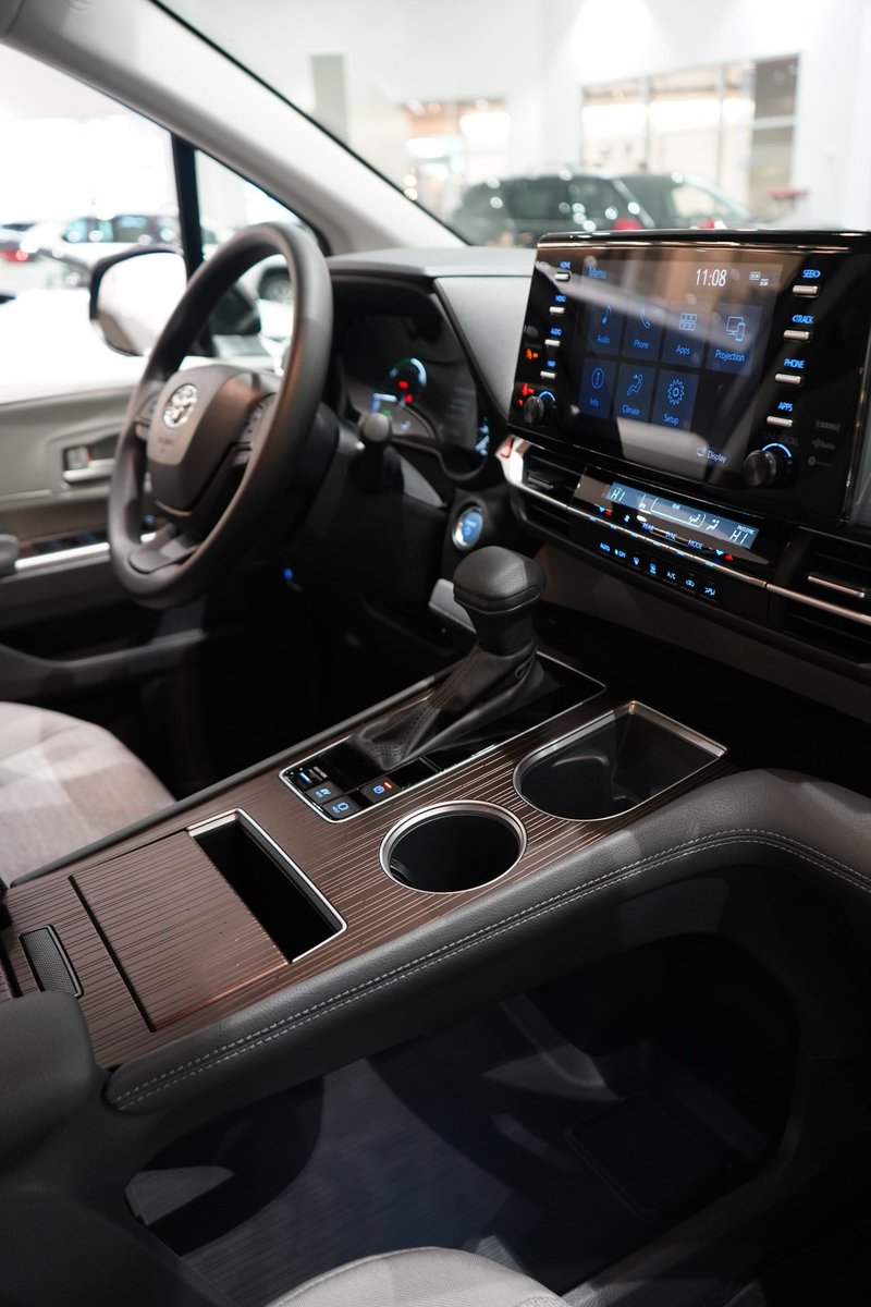 ToyotaManhattan's tweet photo. #ToyotaSiennaLE #midnightblackmetal #4cylinderengine #245combinednethp #8passenger #toyotasafetysense #precollision #wheelchairaccessable #braunabilityconversion #remotekeylessentry #caroftheday #carsofinstagram #toyota #letsgoplaces #toyotaofmanhattan #manhattan #hellskitchen https://t.co/oxBVIiuD5U